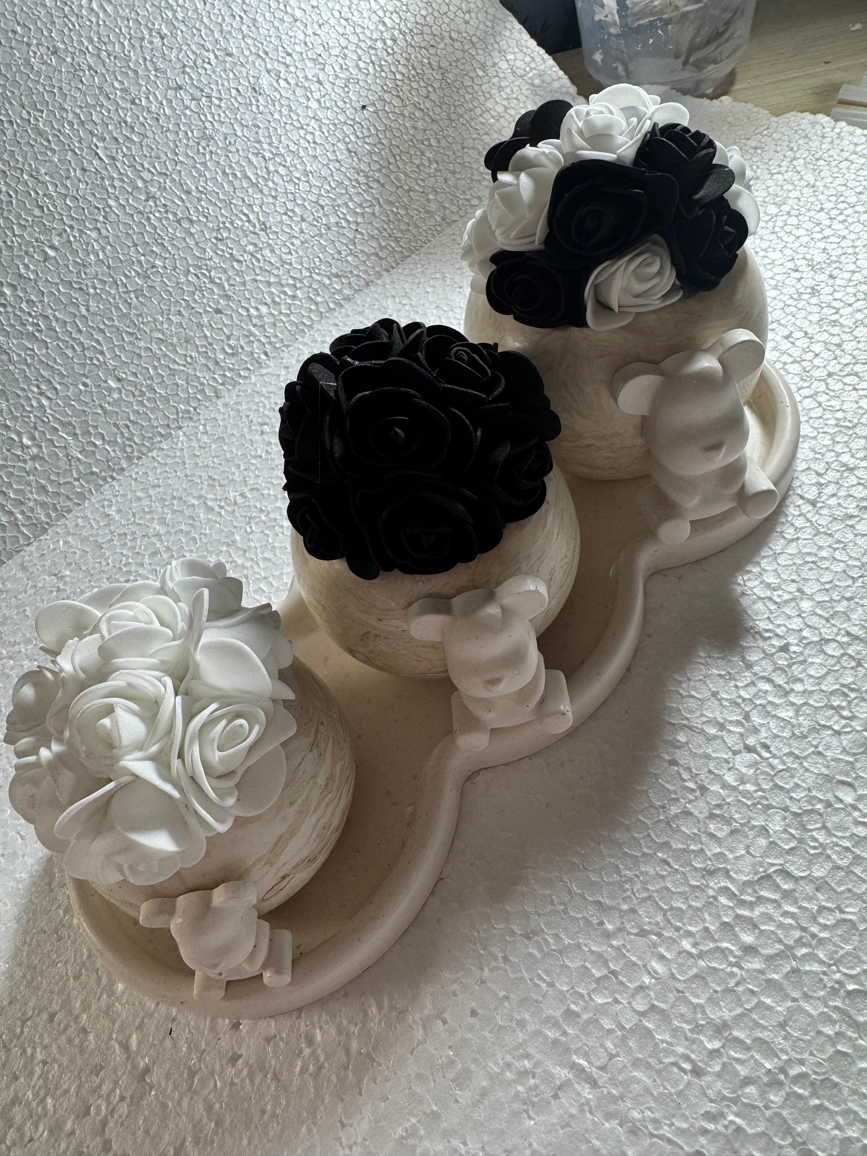 Ensemble pots jesmonite et fleurs artificielles