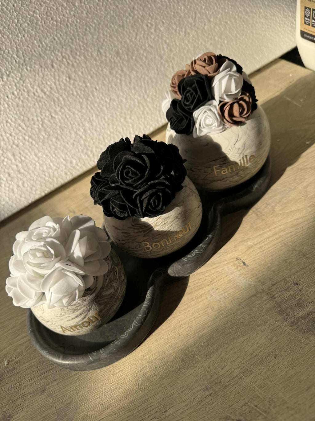 Ensemble pots jesmonite et fleurs artificielles